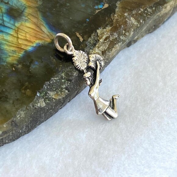 Sterling Silver 925 1.33" Jumping Cheerleader Cheer Cheerleading Pendant Charm - Picture 3 of 15